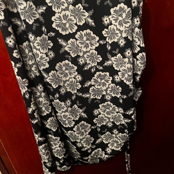 Lane Bryant Floral One-Shoulder Ruched-Detail Bodycon Dress, NWT Size 18/20 - Picture 8 of 10